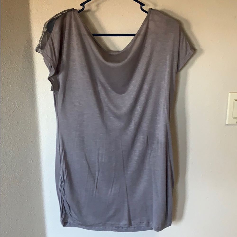 Top - Picture 2 of 4